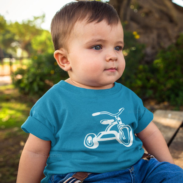 T-shirt com Desenho de Triciclo para Bebé