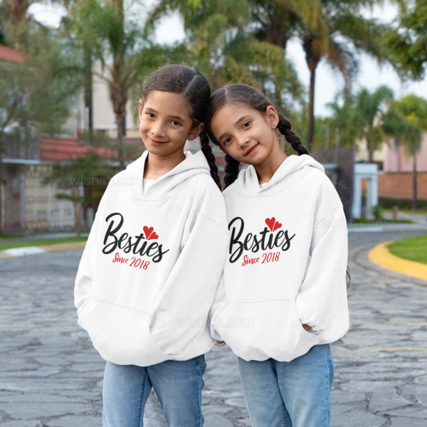 Sweatshirt Capuz Criança Besties Since - Ano Personalizável