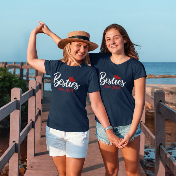 T-shirt para Mulher Besties Since - Ano Personalizável