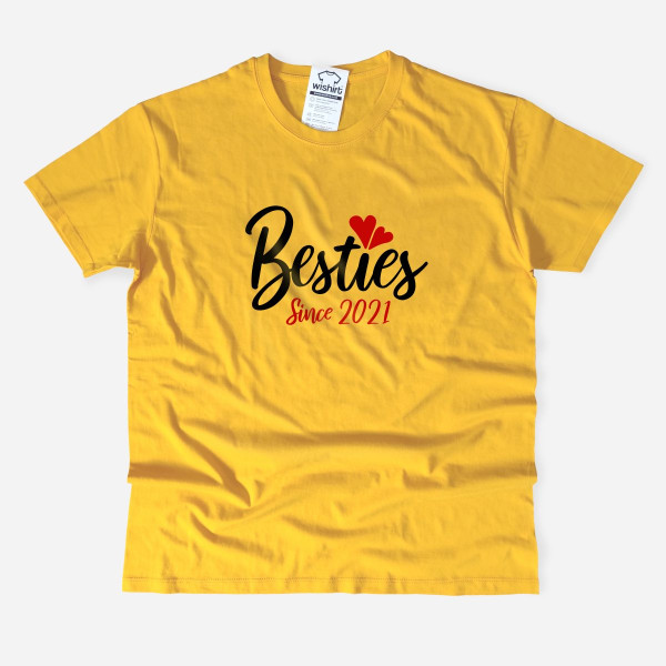 T-shirt Tamanho Grande Besties Since - Ano Personalizável