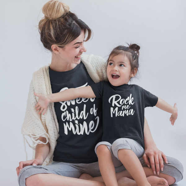 T-shirt Rock Me Mama para Bebé