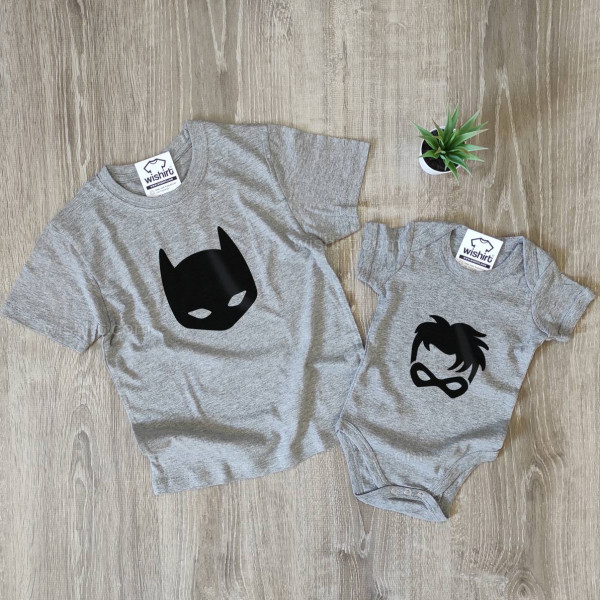 Conjunto Babygrows a Combinar Batkid e Sidekick para Irmãos